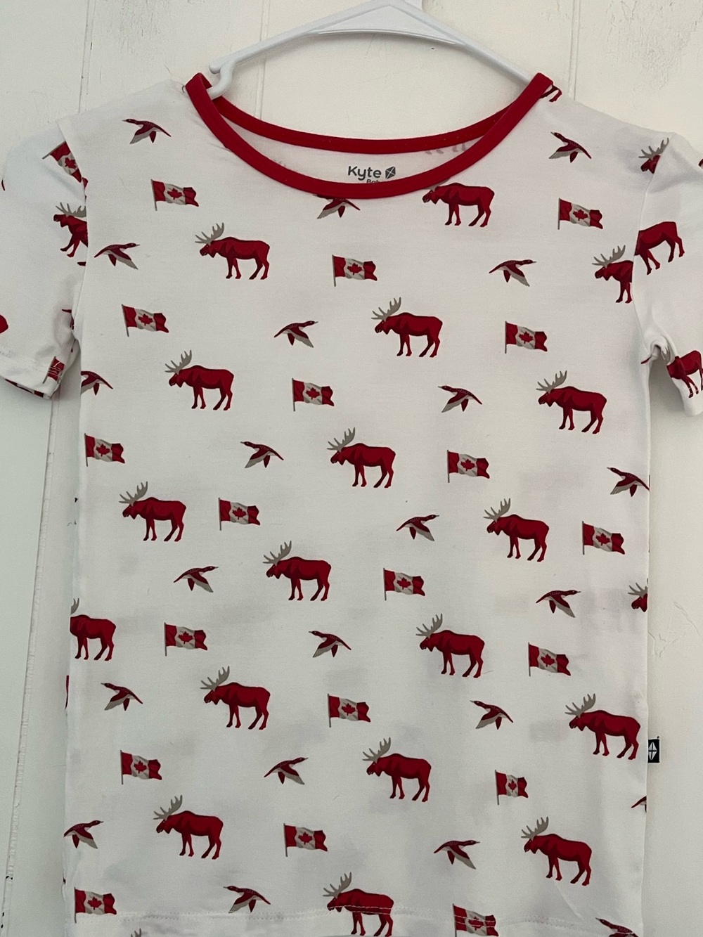 Kyte Baby 2-pc Short Sleeve PJs TRUE NORTH White & Red Moose Bamboo Size 8